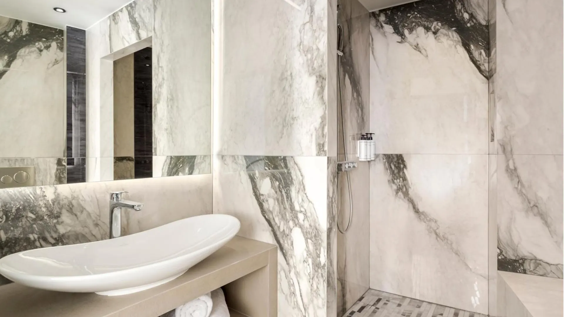 Merveil - Signature Suite - Marais - Montmartre Paris 0*,  França