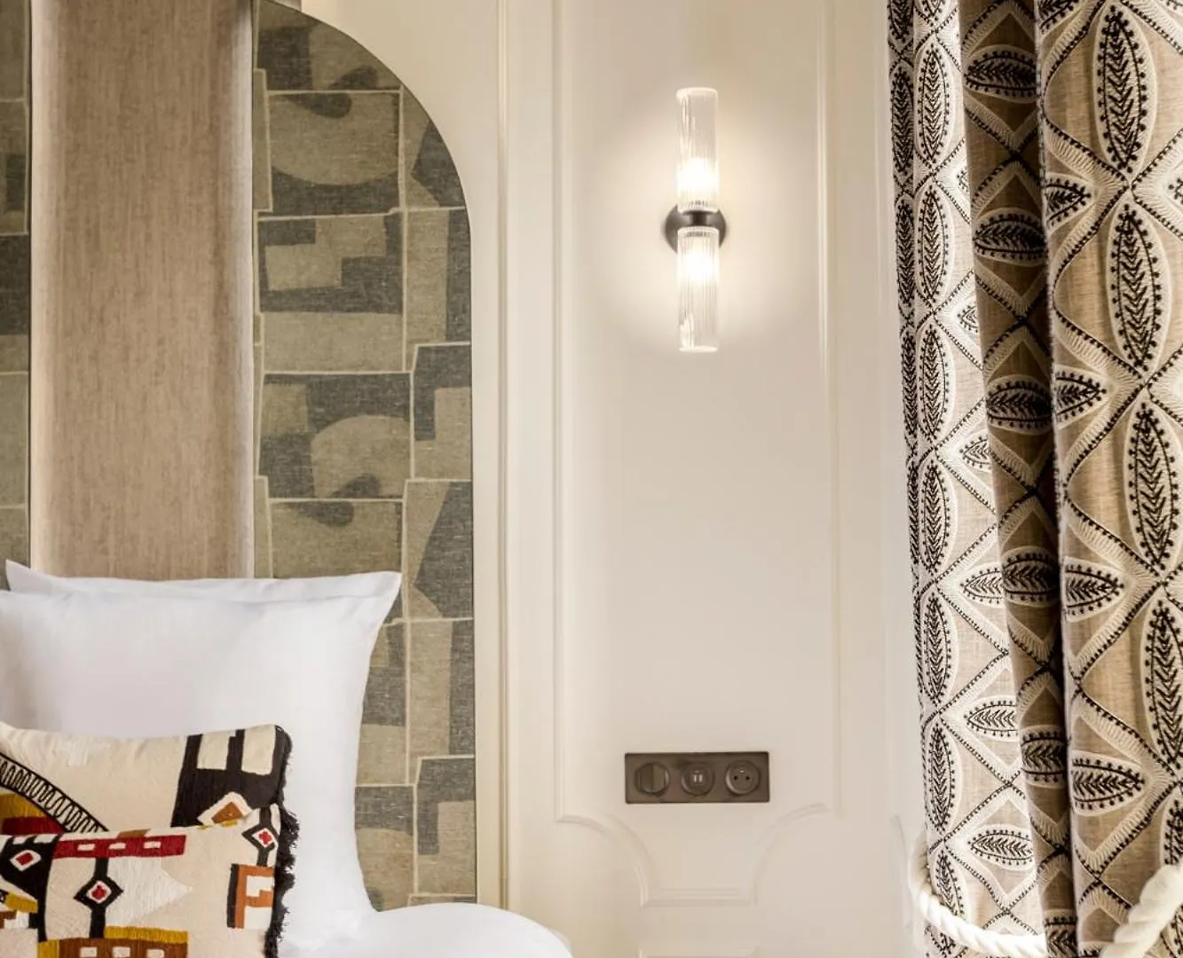 Merveil - Signature Suite - Marais - Montmartre Paris Apartment