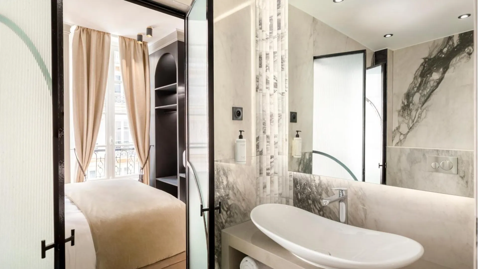 Merveil - Signature Suite - Marais - Montmartre Paris Apartment